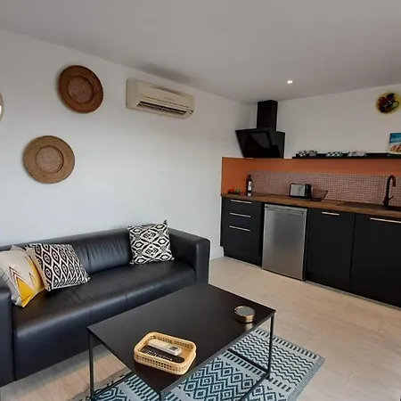 Apartment Rooftop *